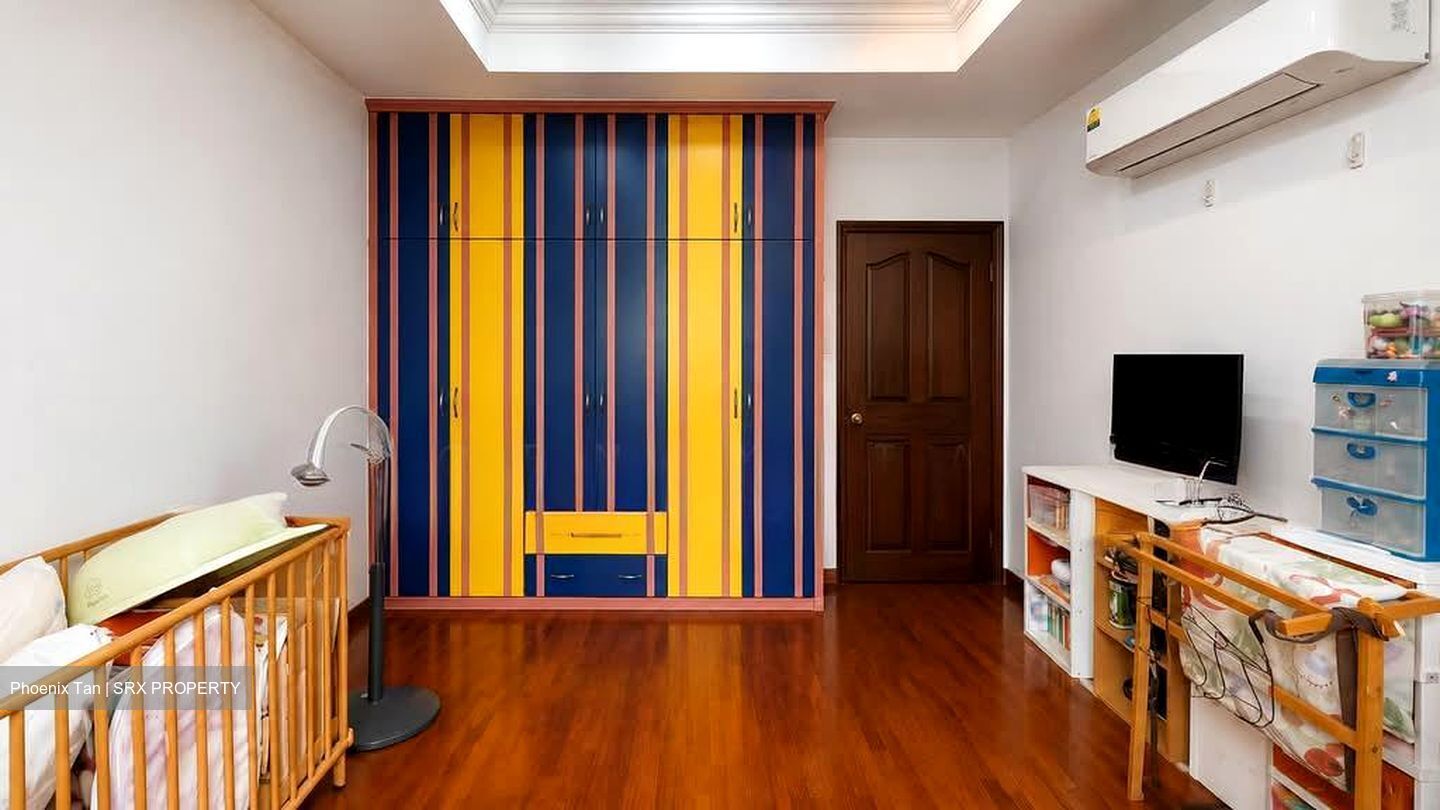 Upper Paya Lebar Road (D19), Terrace #564533021